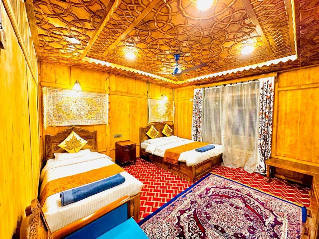 New Zealand Group Of Houseboats Hotel Srīnagar Exterior foto